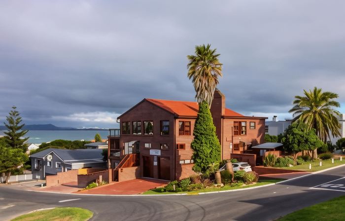 White Shark Guest House