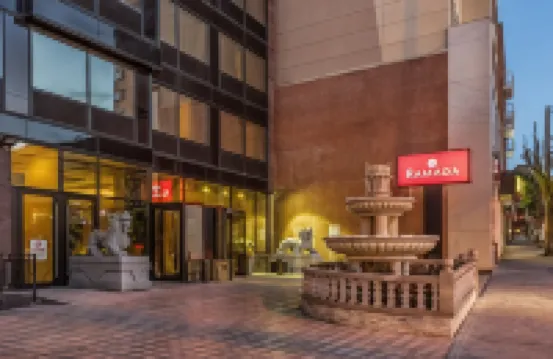 Ramada by Wyndham Flushing Queens Hotels near Citi Field