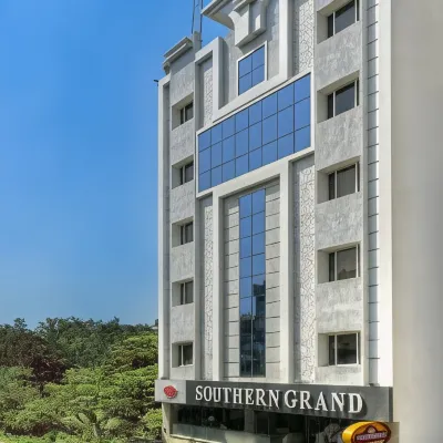 Hotel Southern Grand カナカドゥルガ寺院周辺のホテル