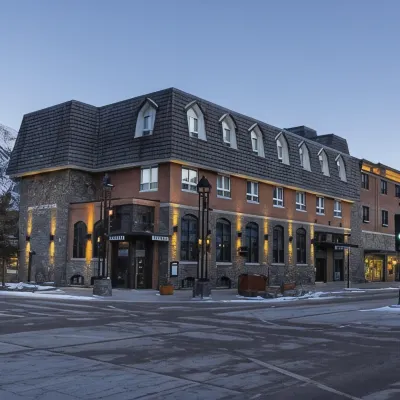 Mount Royal Hotel Hotels near Canada House Gallery
