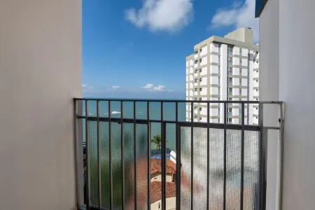 Fully Equipped Apartments in the Best Location Just Steps From the sea in Guarapari - STP Отели в г. Гуарапари
