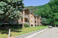 Hotel Snö Condes del Pallars Hotels in Sort