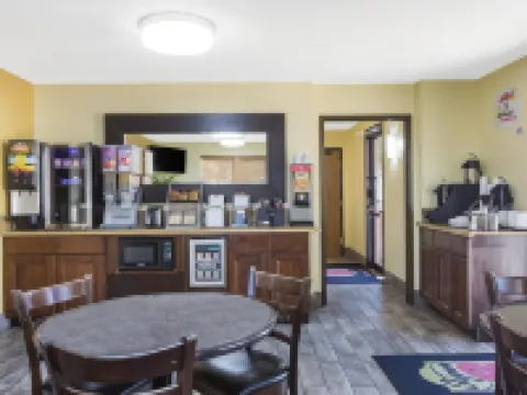 ซุปเปอร์ 8 บายวินด์แฮม นัมปา โรงแรมในแนมปา