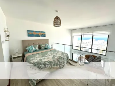 Lovely furnished one-bedroom apartment with an amazing sea view Hotels in 