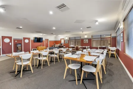 Amaroo Motel Tumuts Best Accommodation Отели в г. Киллимикат