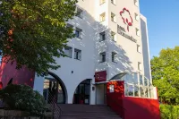 Hôtel l'Amandier Отели рядом со станцией Gare De Nanterre Prefecture