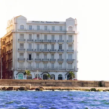 Windsor Palace Luxury Heritage Hotel since 1906 by Paradise Inn Group Отели рядом с достопримечательностью «Библиотека Александрина»