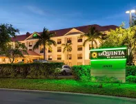 La Quinta Inn & Suites by Wyndham Bonita Springs Naples N.
