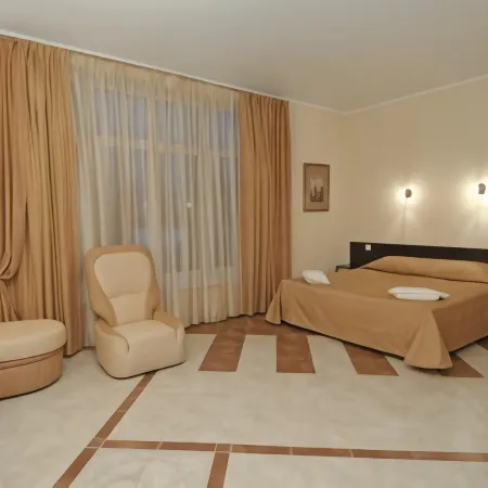 Maks Haus (Макс Хаус)