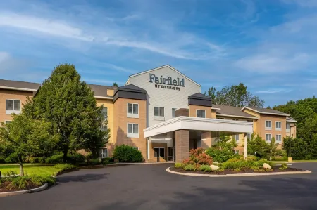 Fairfield Inn & Suites Brunswick Freeport Отели в г. Боудойн
