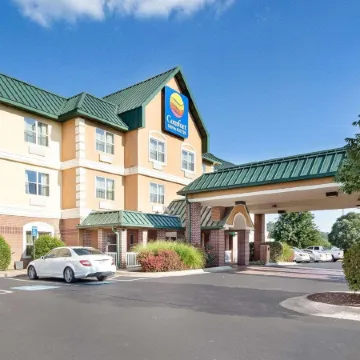 Comfort Inn & Suites Fayetteville-University Area