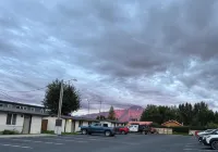 The Pioneer Motel - parking