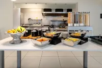 Hilton Garden Inn Roseville Hotels in Roseville