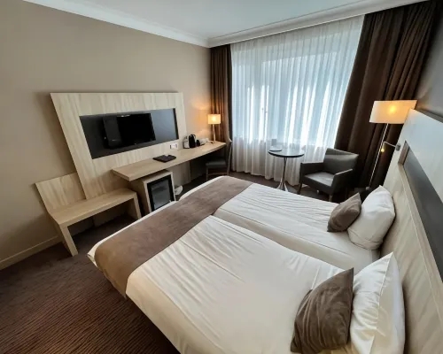 Best Western Hotel Royal Centre Отели рядом с достопримечательностью «Станция метро Botanique»