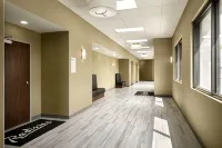 Radisson Hotel West Memphis - parking