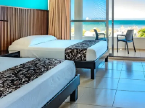 Hotel & Suites Domani Hoteles en Progreso