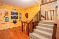 Spacious Mountain Retreat – Steps from Dollywood! Sleeps 18, Hot Tub, Nerf Wall!