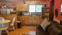 Wild Bills Riverfront Escape - Garden hot tub