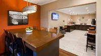 Best Western Pearl City Inn - parking