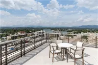 Cambria Hotel Downtown Asheville - Scenic