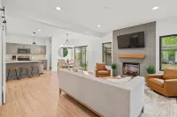 Modern 4 Bed/3.5 Bath Farmhouse Steps to Downtown CF!