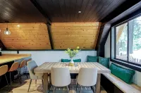 Modern in Munds - recently renovated A frame, pet friendly - シャレー