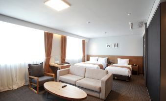Gangneung City Hotel