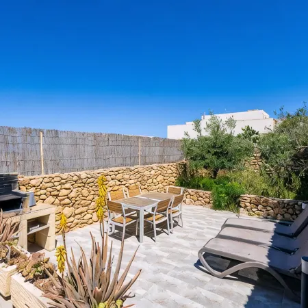 SiKu - 3 bedrooms (sleeps 6+ 2 kids) Xaghra village