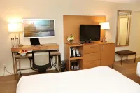 EnVision Hotel & Conference Center Mansfield-Foxboro - Parking