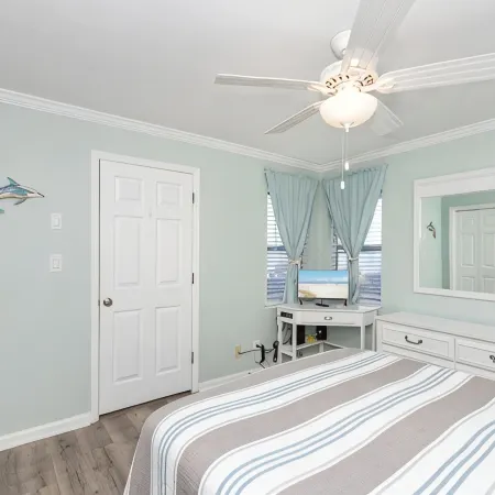 Oceanfront 2 Bedroom + Sofabed with Pool, Linens Included, at Cape Coddages II!