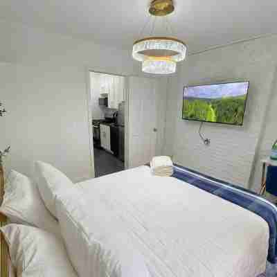 2 Bedroom Apartment with 2 Bathrooms and Kitchen Rooms