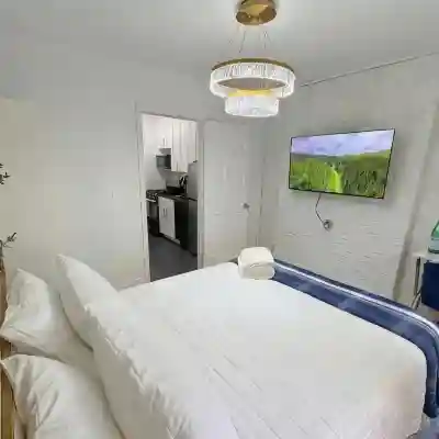 2 Bedroom Apartment with 2 Bathrooms and Kitchen Rooms