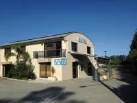 Novena Palms Motel Hotels in Northgate
