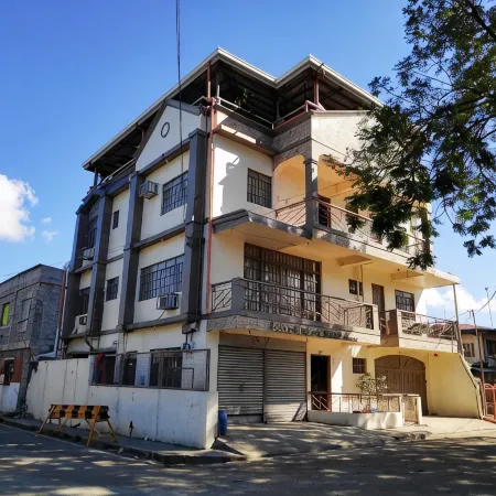 Beinte Singko de Marso Apartments