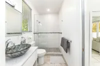 Idyllic Grace Bay Getaway villa 250 yards to Grace Bay beach - Villas
