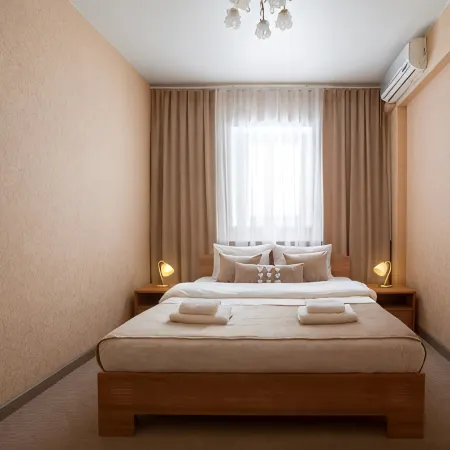 Mirazh Hotel