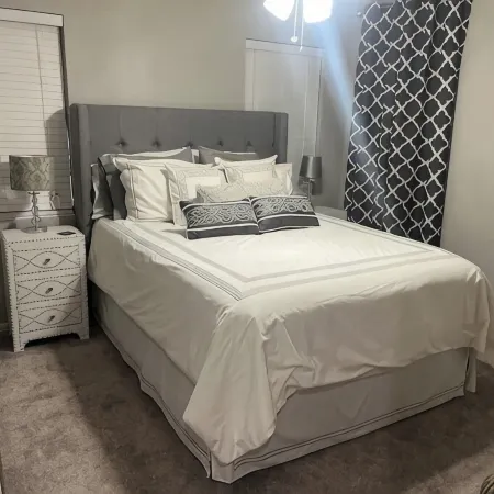 NEWLY RENOVATED HOME with high speed WiFi, gourmet kitchen, outdoor grilling.