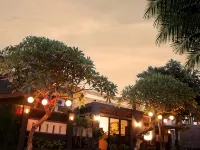 De Lungguh Homestay Hotels in Kabat