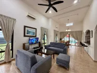 A’Famosa Private Pool Villa Lot 872 – Fong Homestay
