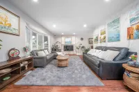 Gorgeous garden 3BR short or long term rental
