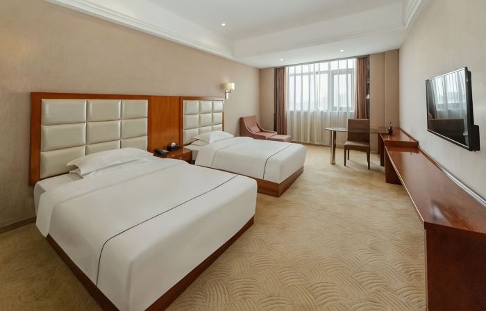 Chuyue Hejin Hotel