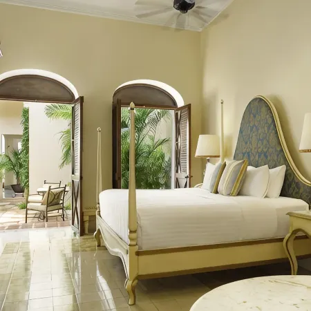 Casa Lecanda Boutique Hotel