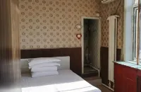 Lilac Hotel