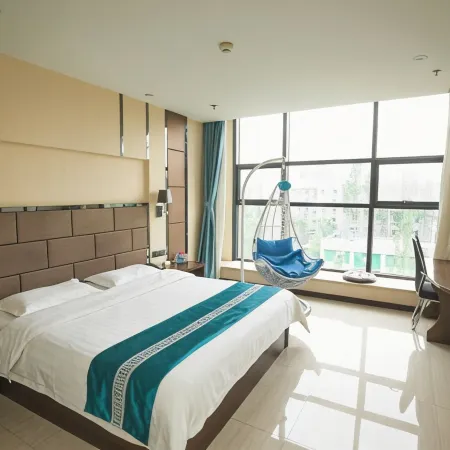 Horinger Jinsheng Theme Hotel