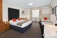 Sovereign Park Motor Inn