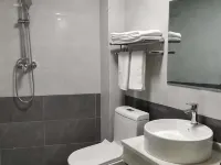 Jinta Shengyi Hotel فنادق في جِينتا
