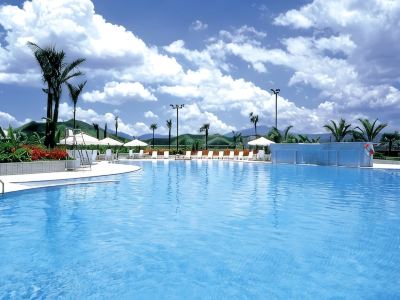 Harbour Plaza Resort City