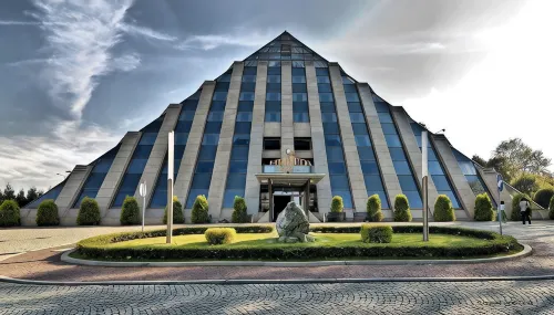 Piramida Park Hotel & Wellness