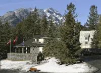 Tunnel Mountain Resort โรงแรมใน