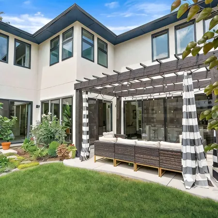 Beautiful, Bright, Boise State! Charming 3 bed / 3.5 bath - South Boise Village